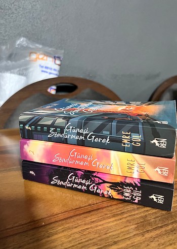 Beden Renk Güneşi Söndürmem Gerek - Emre Gül Cep boy kitap seti