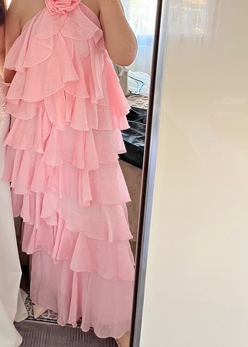 Pembe Fırfırlı Uzun Askılı Kadın Elbise