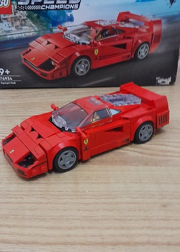 LEGO Kırmızı Ferrari F40 Oyuncak Araba - Görsel 2