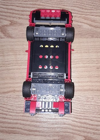 LEGO Kırmızı Ferrari F40 Oyuncak Araba - Görsel 14