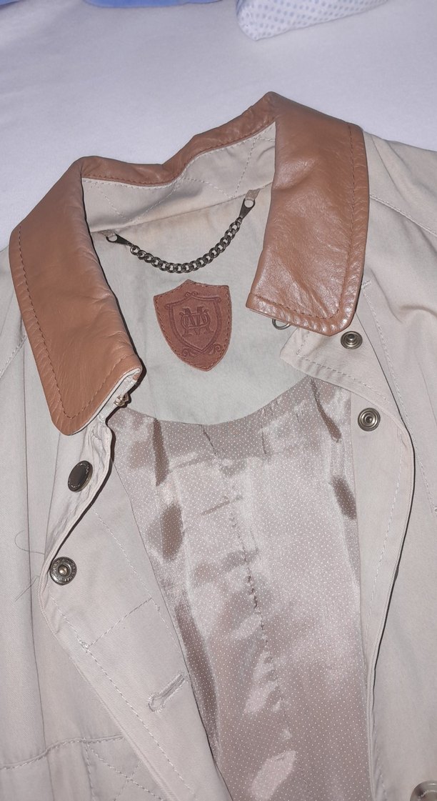 Düğmeli Bej Kadın Trençkot - Görsel 2