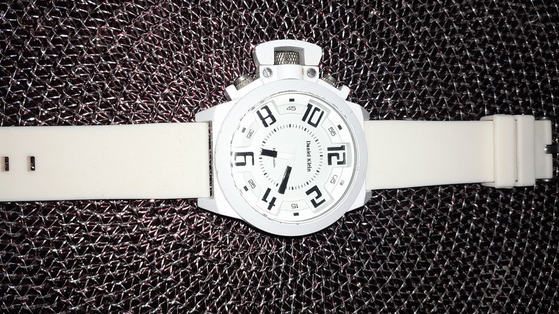 Beyaz Minimalist Erkek Kol Saati - Görsel 2