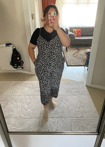 Kadın Bol Paça Çiçek Desenli Siyah Tulum - Görsel 3