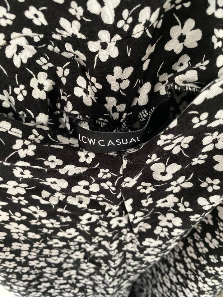 Kadın Bol Paça Çiçek Desenli Siyah Tulum - Görsel 5