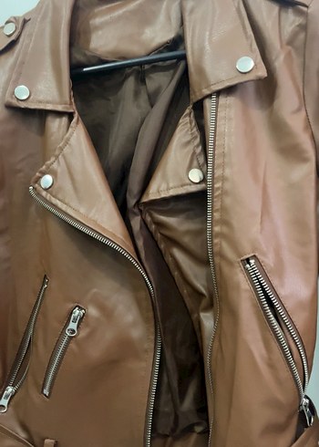Kahverengi Kemerli Kısa Deri Biker Ceket - Görsel 4