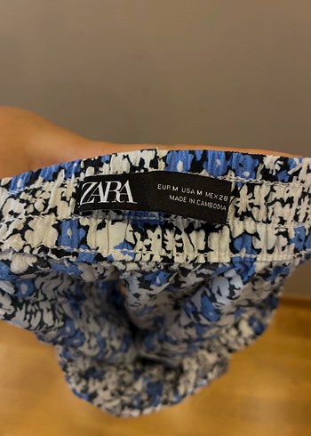Zara Çiçek Desenli Fırfırlı Mini Şort Etek