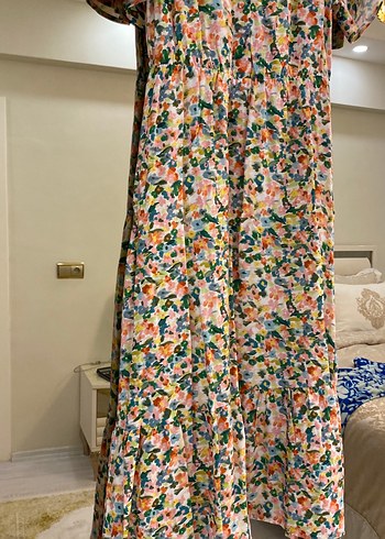 LC Waikiki Pastel Renkli V Yaka Bohem Uzun Elbise