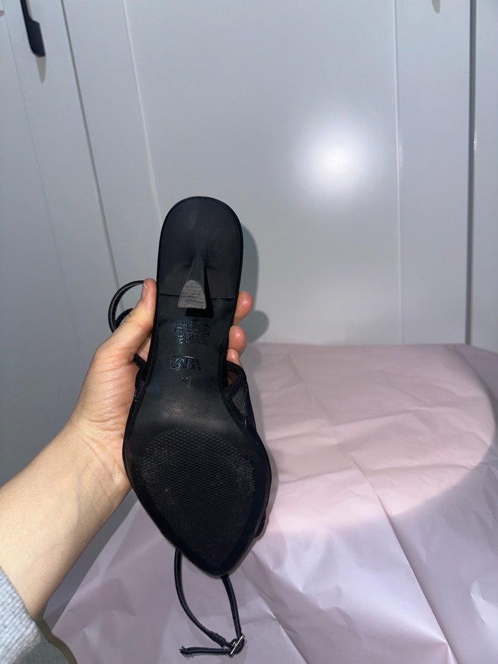 Zara Siyah Tokalı Stiletto Topuklu Kadın Ayakkabı - Görsel 3