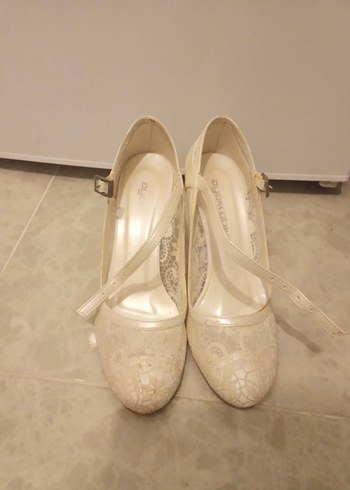 Dantel Detaylı Beyaz Stiletto Gelin Ayakkabısı - Görsel 2