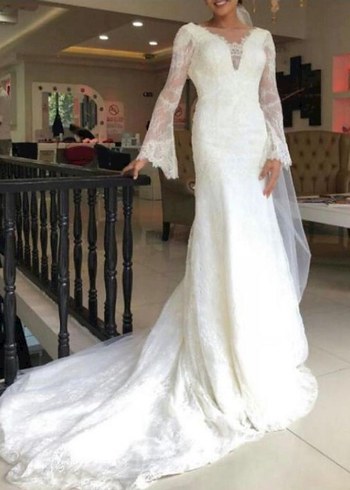 V Yaka Beyaz Uzun Kollu Denizkızı Gelinlik - Görsel 3