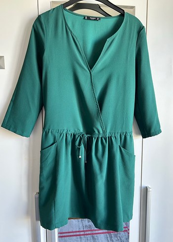 V Yaka Yeşil Midi Salaş Elbise - Görsel 2