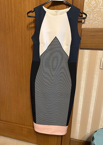 Beyaz Desenli Kolsuz Kalem Elbise-Asos marka - Görsel 2