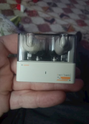 Beyaz Kulak İçi Kulaklık ve Siyah Kılıf - Görsel 10