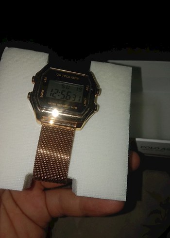 Altın Renk Dijital Kadın Kol Saati - Görsel 4