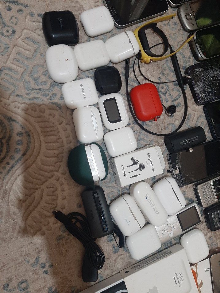 Çeşitli Koyu Gri Diğer Telefonlar - Görsel 2