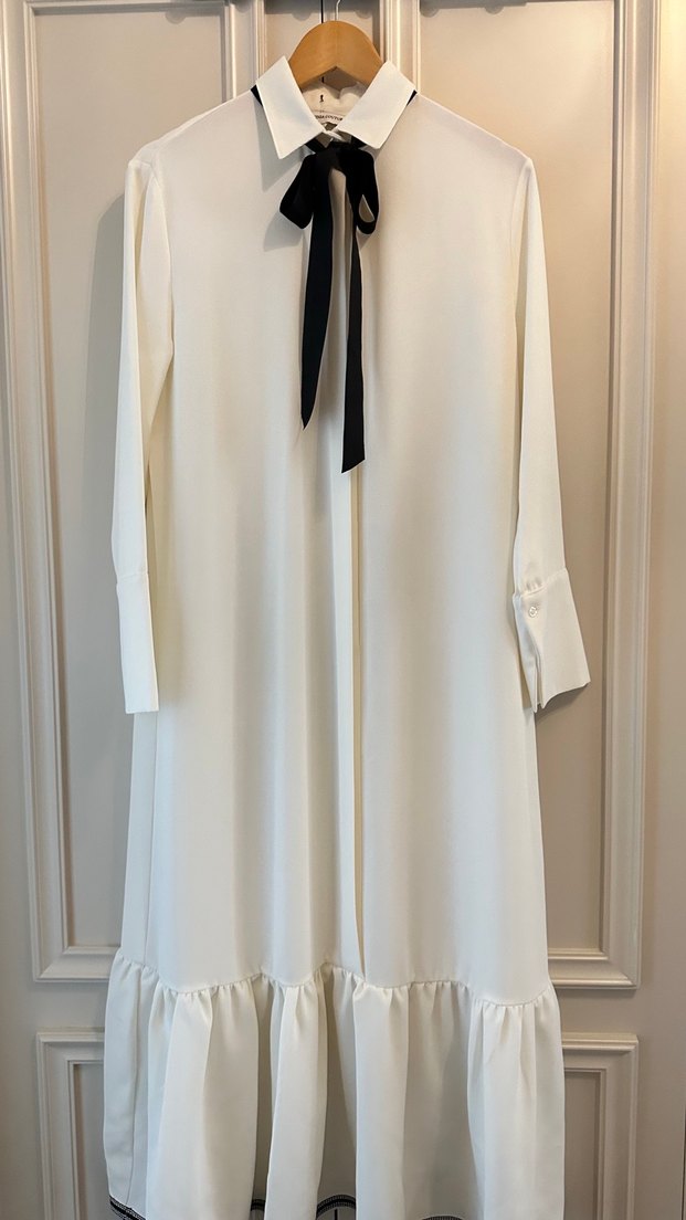 Uzun Beyaz Kadın Elbisesi - Görsel 2