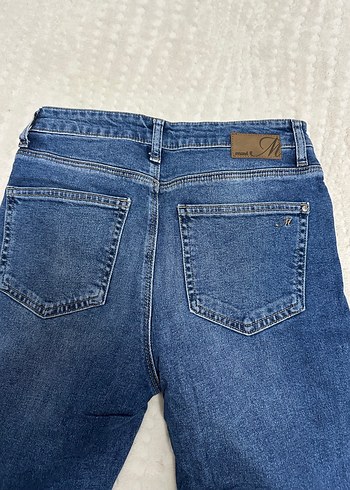 Kadın Mavi Denim Bol Kesim Midi Kot Pantolon - Görsel 3