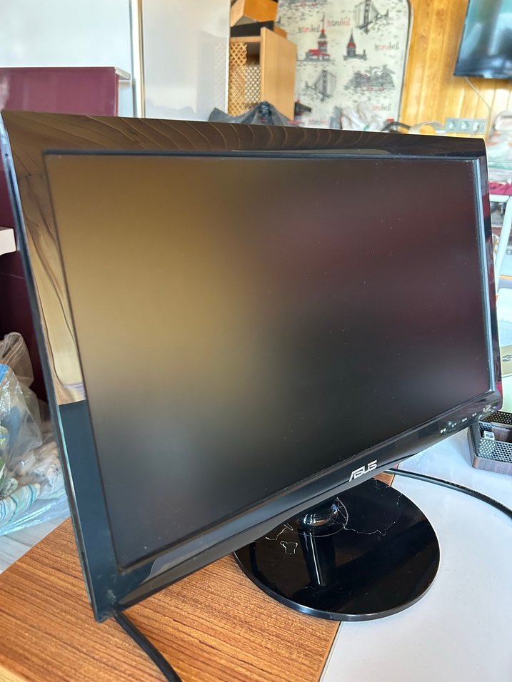 ASUS VS197DE 18.5inc LCD Monitor - Görsel 2