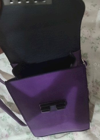 Mor Deri Gümüş Tokalı Kadın Çantası - Görsel 3