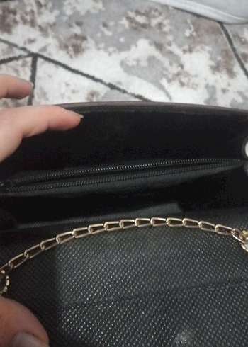 Zincir Detaylı Parlak Kahverengi Deri Kadın Çanta - Görsel 3