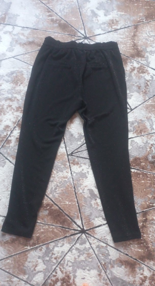 Kadın Siyah Bol Kesim Midi Kumaş Pantolon - Görsel 2