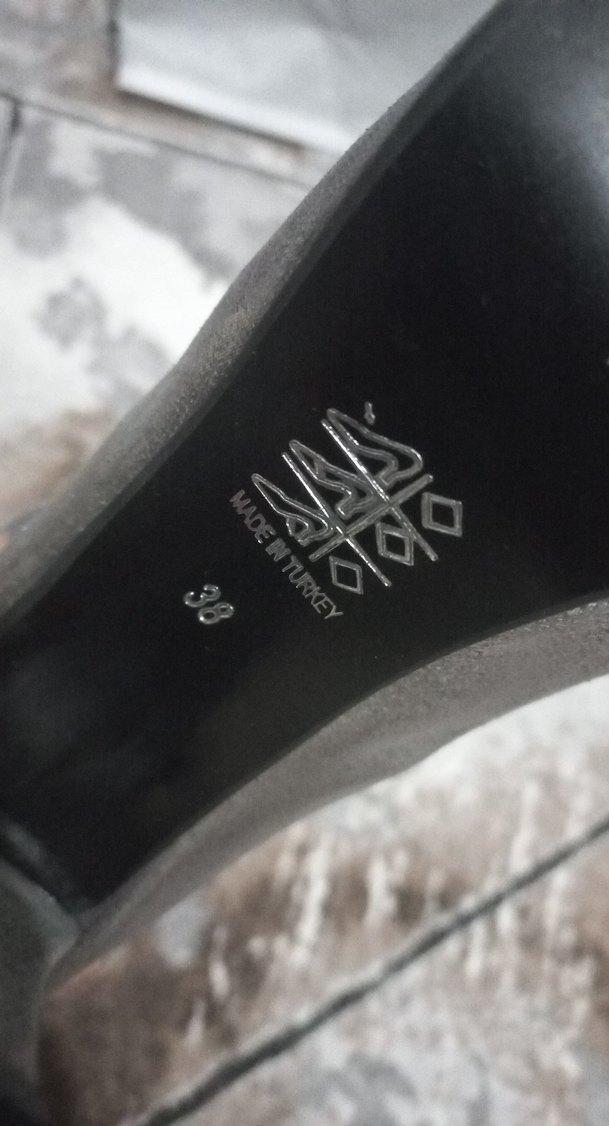 Gri Yılan Desenli Topuklu Kadın Ayakkabı - Görsel 2