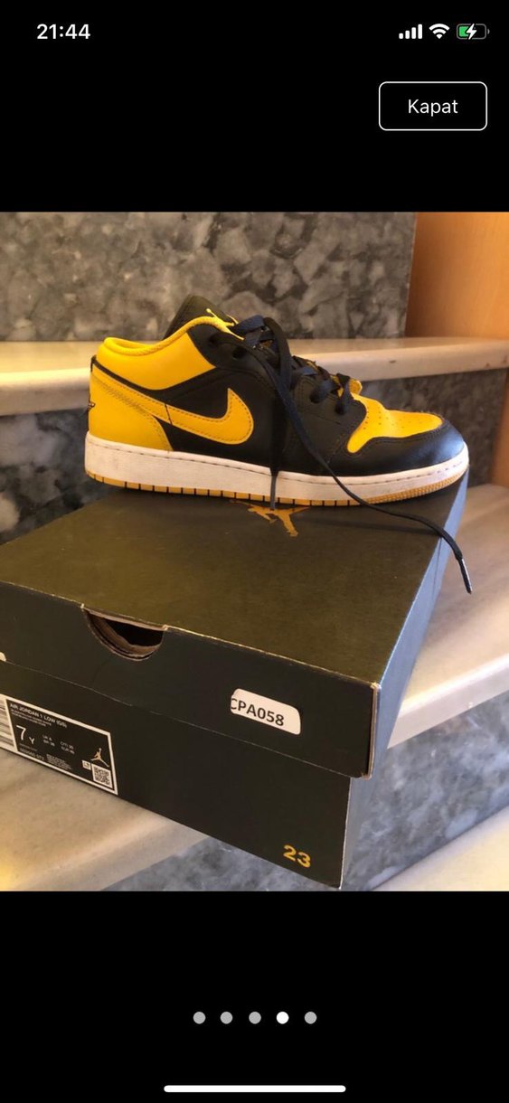 Nike Air Jordan 1 Low GS Sarı Siyah - Görsel 3