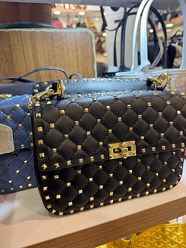  Beden çeşitli Renk VALENTINO GARAVANI