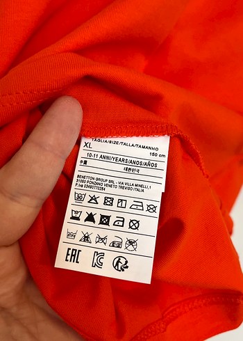 10 Yaş Beden Benetton Kırmızı Baskılı Erkek Çocuk Tişörtü