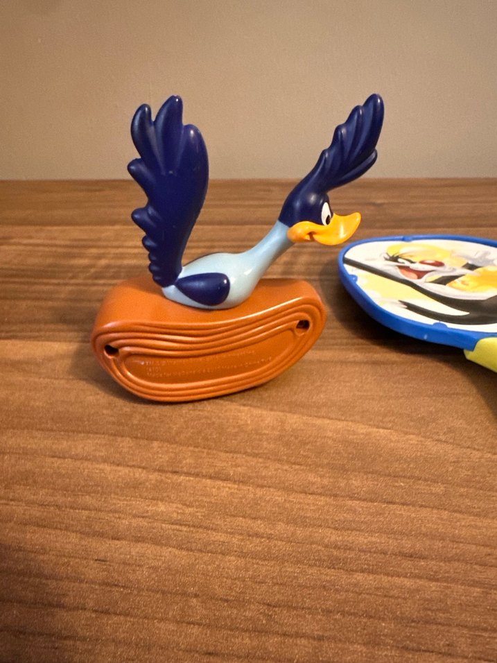 Renkli Basketbol ve Tenis Oyuncak looney tunes - Görsel 2