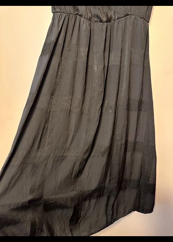 Oysho Siyah V Yaka Uzun Keten Elbise - Görsel 2