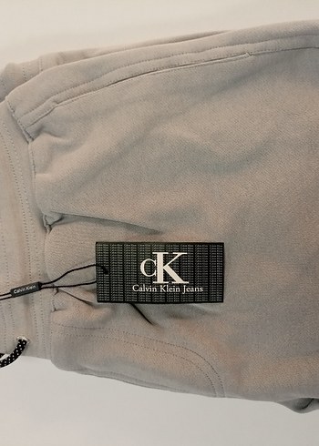 Calvin Klein ürünü