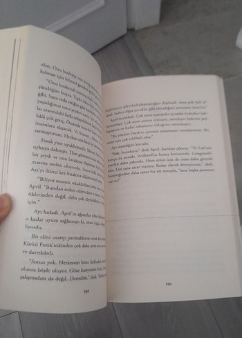 Ayı Donuyor - Hannah Gold - Görsel 2