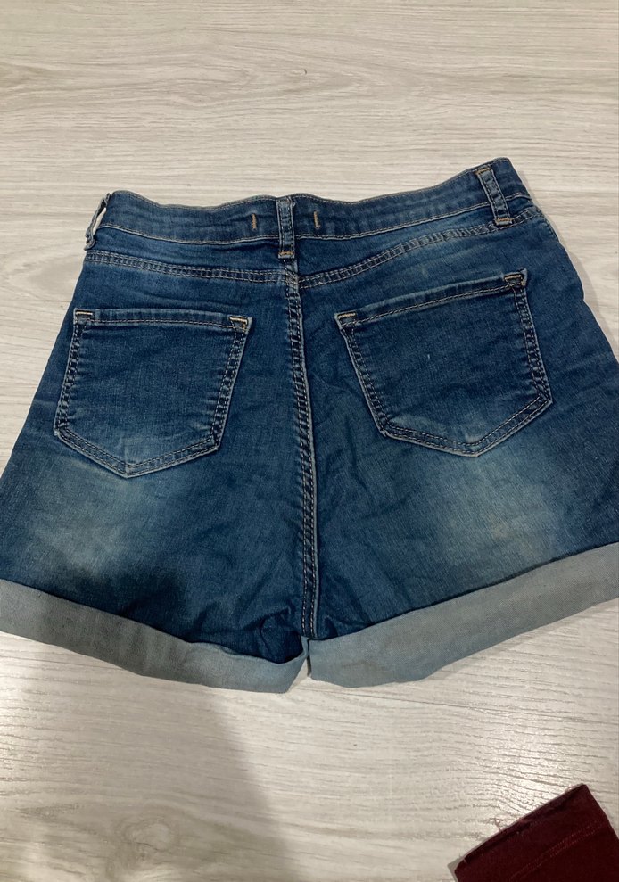 Düğmeli Kısa Kadın Kot Şort - Görsel 3