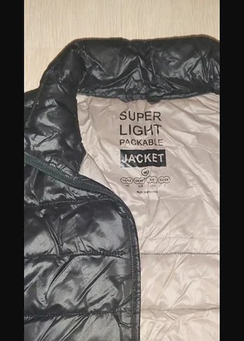 Yüksek Yakalı Siyah Kadın Şişme Yelek - Görsel 5