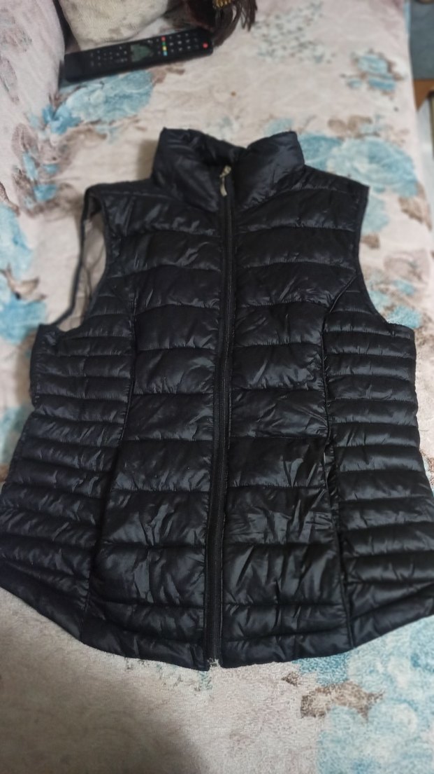 Yüksek Yakalı Siyah Kadın Şişme Yelek - Görsel 4