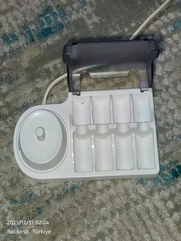 Oral-b Triumph şarjlı diş fırçası - Görsel 4