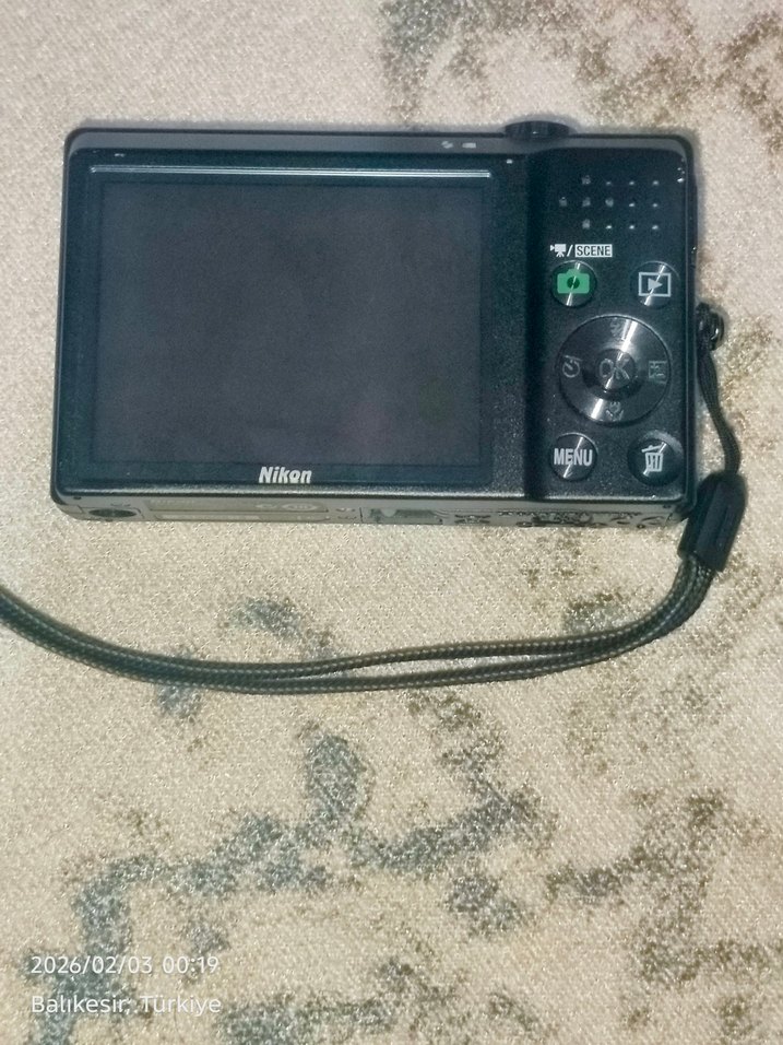 Nikon COOLPIX 12MP Dijital Kamera Siyah - Görsel 3