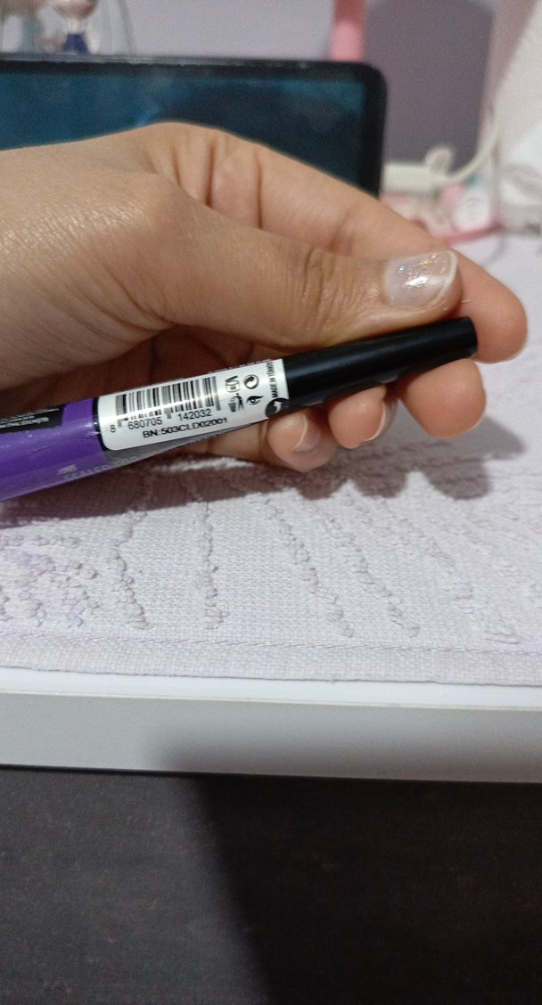 Parlak Eyeliner Kalemi - Görsel 2