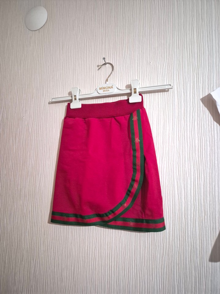 Kız Çocuk Tişörtü etek çanta Seti Gucci  5.6.7 yaş - Görsel 4