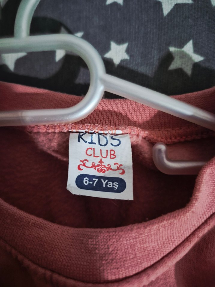 Barbie kiz  takim 4.5 yaş  tüm ürünlere teklifler Kabuledilir - Görsel 2