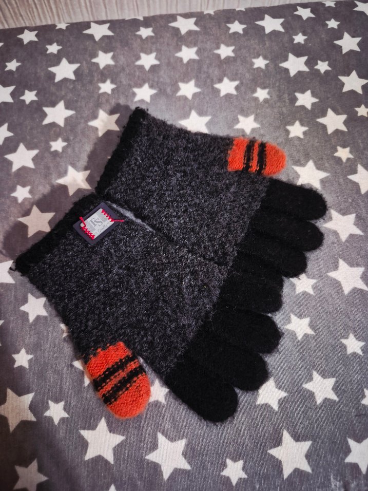 Erkek Çocuk Gri Triko Eldiven 4.5.6 - Görsel 2