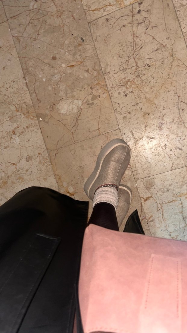 Bej rengi ugg - Görsel 2