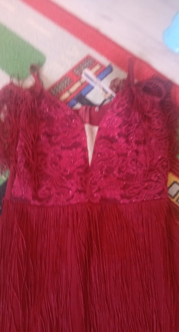 Püsküllü Bordo renkte Kısa Abiye Elbise - Görsel 4