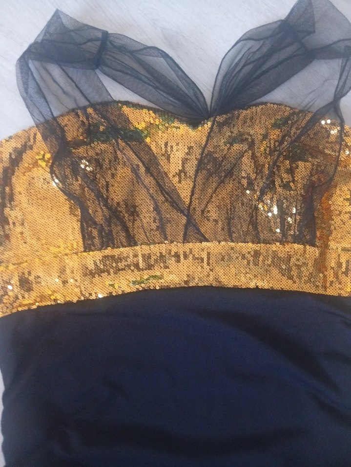 Drapeli Straplez Siyah Altın Elbise - Görsel 2