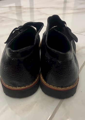 Kemerli Siyah Yılan Desenli Klasik Kadın Ayakkabı - Görsel 6