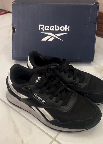 Reebok 36