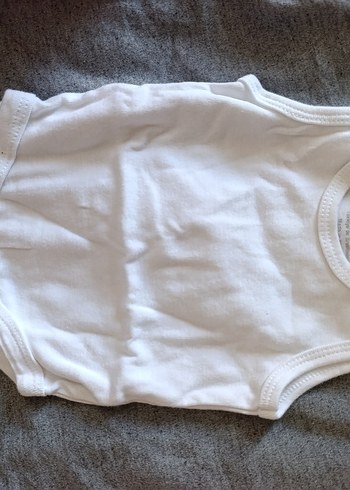 Düğmeli Beyaz Pamuklu Bebek Body ikili fiyattır. - Görsel 4