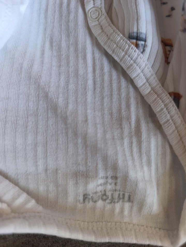 Düğmeli Beyaz Pamuklu Bebek Body ikili fiyattır. - Görsel 3