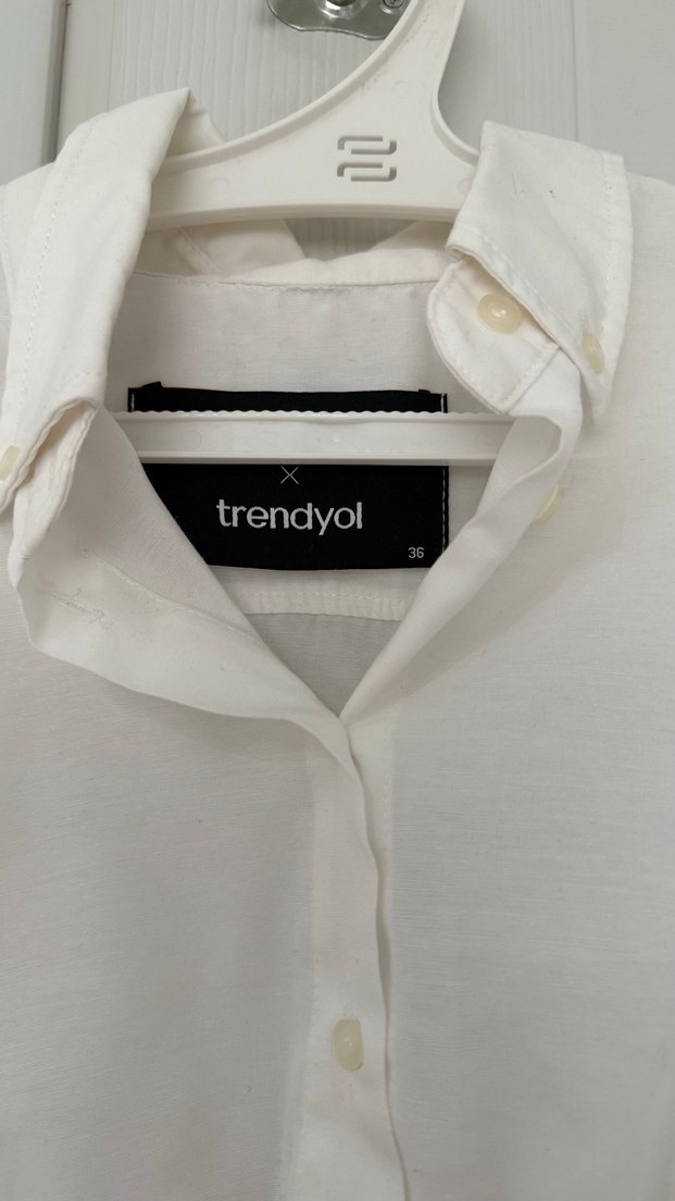Düğmeli Beyaz Mini Gömlek - Görsel 3